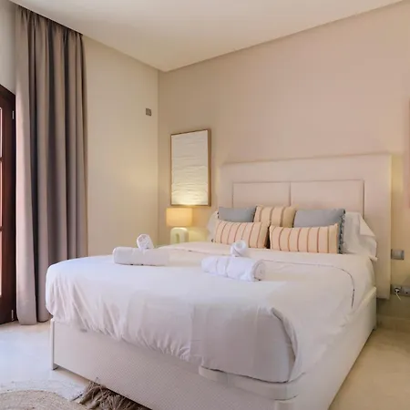 Exclusive 6 En Bedroom - Nagueeles Vila Marbella