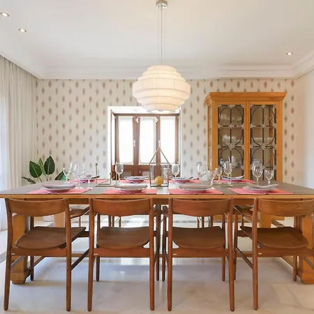 Vila Exclusive 6 En Bedroom - Nagueeles Marbella